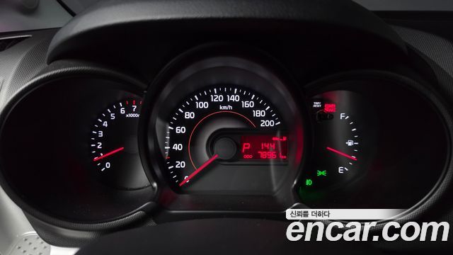 Kia RAY 2016 — photo 11