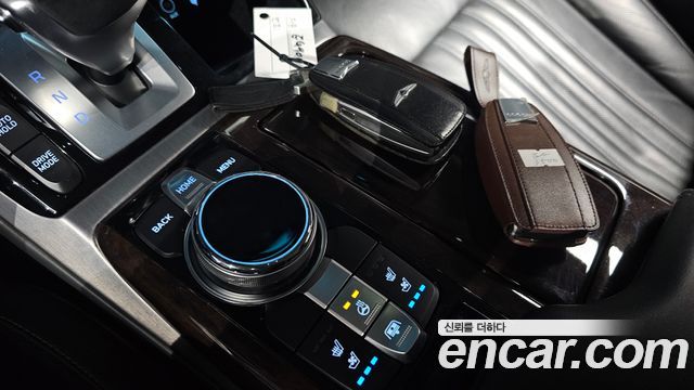 Genesis EQ900 2018 — photo 21