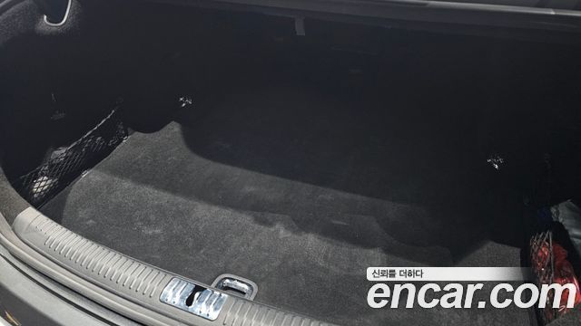 Genesis EQ900 2018 — photo 27