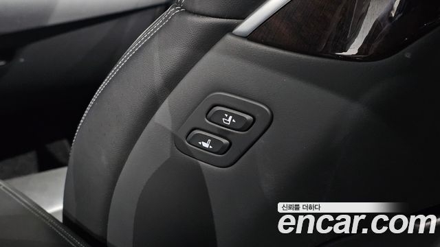Genesis EQ900 2018 — photo 30