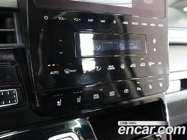 Hyundai Staria 2022 — photo 10