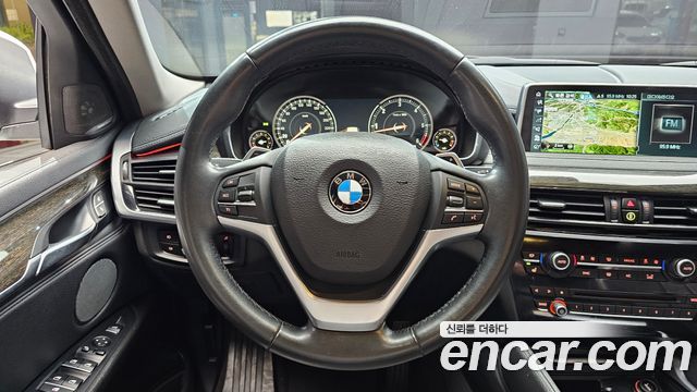 BMW X6 2017 — photo 13