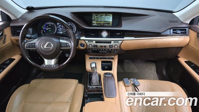 Lexus ES 2017 — photo 7