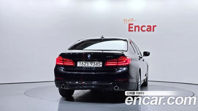 BMW 5-Series 2020 — photo 4
