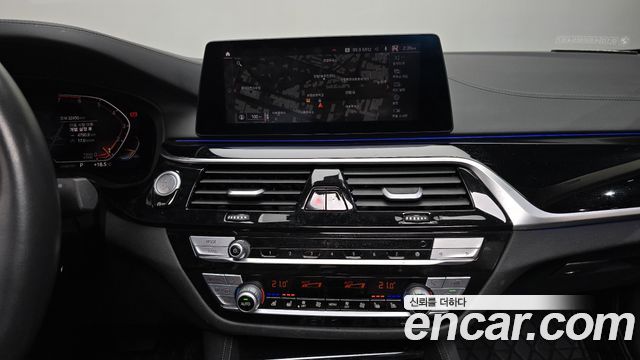 BMW 5-Series 2020 — photo 22