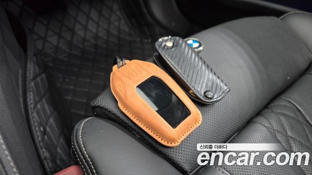 BMW 5-Series 2020 — photo 23