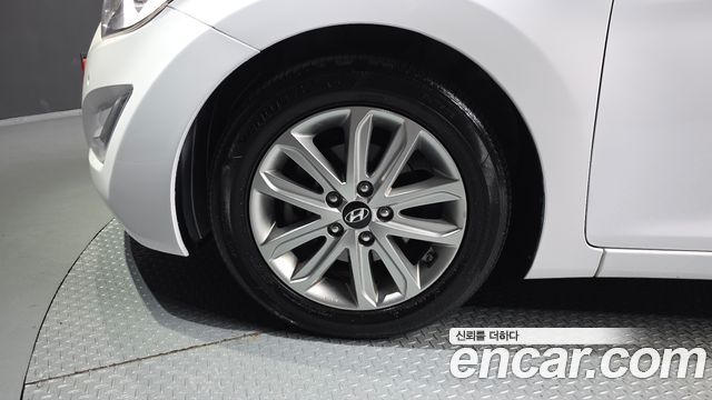 Hyundai AVANTE 2015 — photo 5
