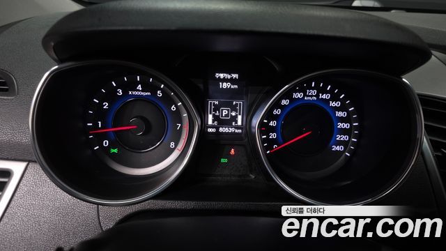 Hyundai AVANTE 2015 — photo 8