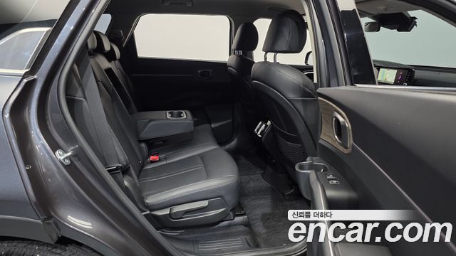 Kia Sorento 2023 — photo 12