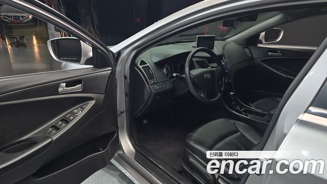 Hyundai Sonata 2012 — photo 10