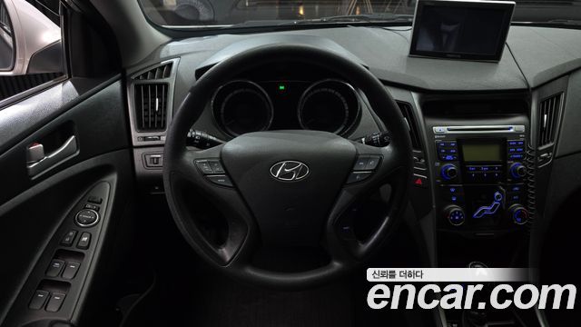 Hyundai Sonata 2012 — photo 13