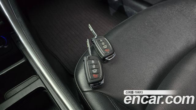 Hyundai Sonata 2012 — photo 19