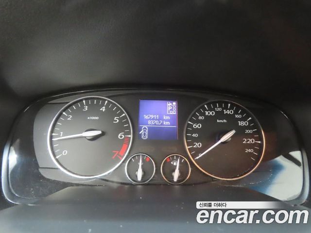 Renault Korea SM5  2011 — photo 8