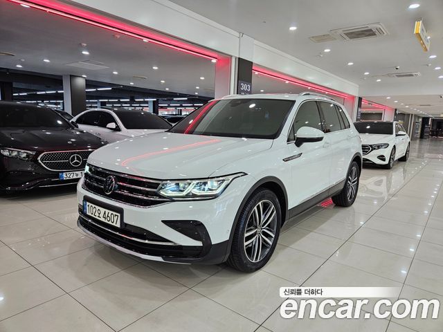 Volkswagen Tiguan 2022 — photo 1