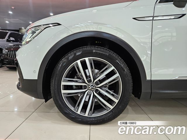 Volkswagen Tiguan 2022 — photo 5