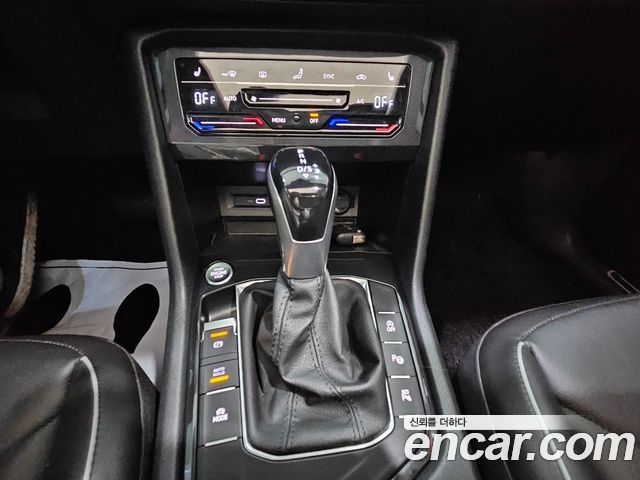 Volkswagen Tiguan 2022 — photo 9