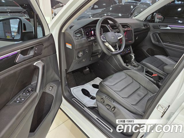 Volkswagen Tiguan 2022 — photo 10