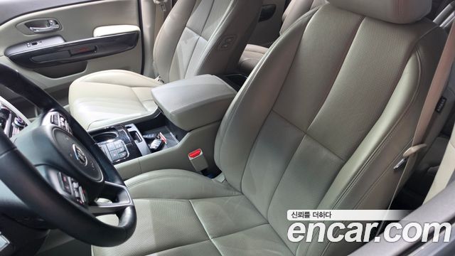 Kia Canival 2017 — photo 27