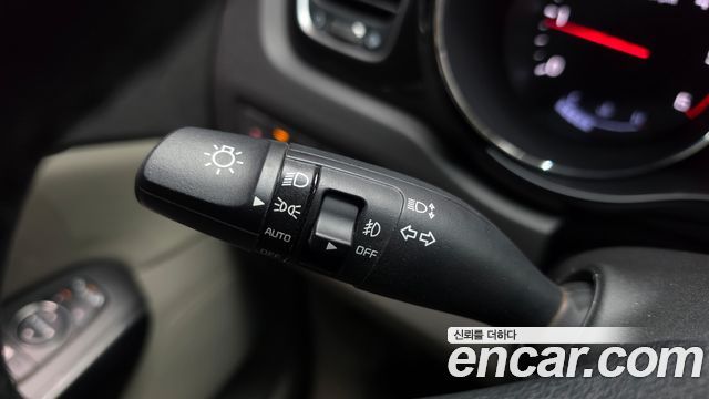 Kia Canival 2017 — photo 34