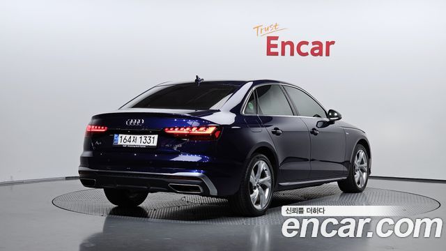 Audi A4 2020 — photo 2