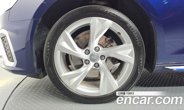 Audi A4 2020 — photo 5