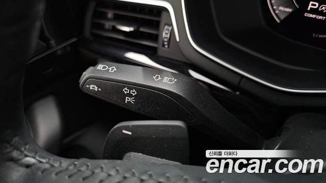 Audi A4 2020 — photo 32