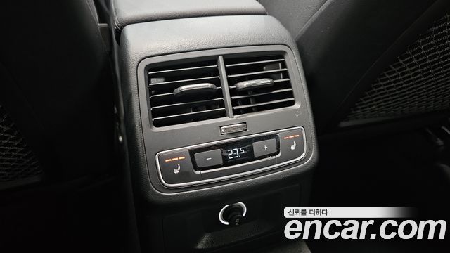 Audi A4 2020 — photo 34