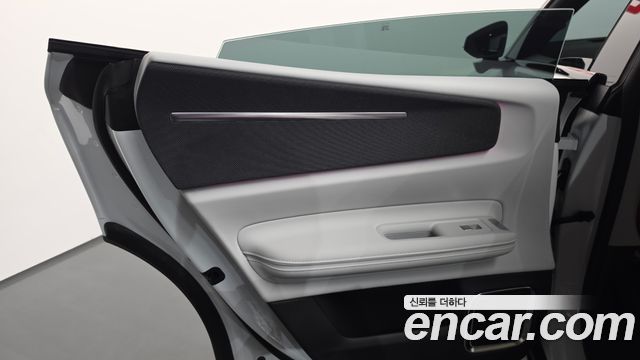 Polestar Polestar 4 2026 — photo 15