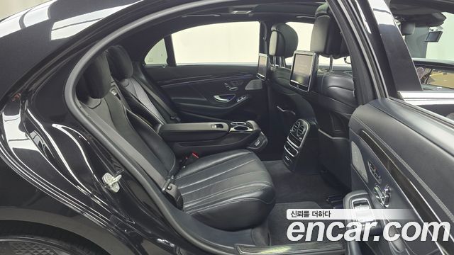 Mercedes-Benz S-Class 2015 — photo 17