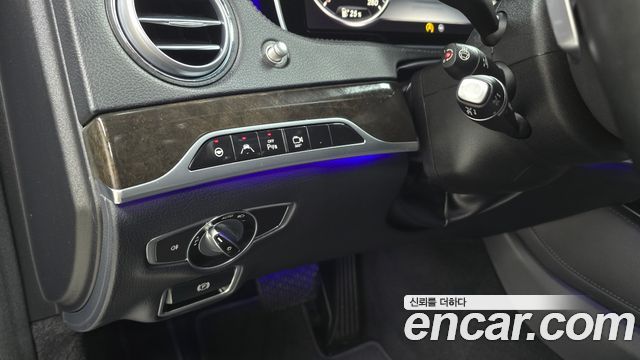 Mercedes-Benz S-Class 2015 — photo 21