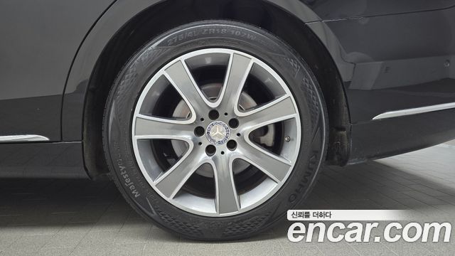 Mercedes-Benz S-Class 2015 — photo 7