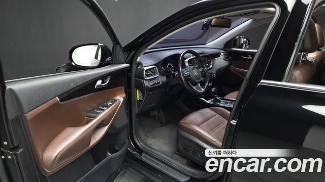 Kia Sorento 2016 — photo 11