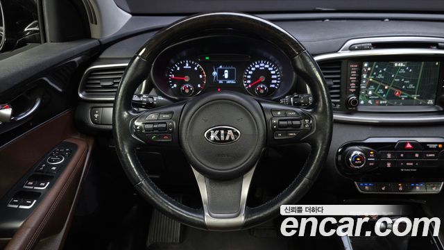 Kia Sorento 2016 — photo 14