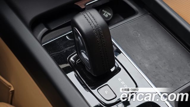 Volvo V60 2021 — photo 12