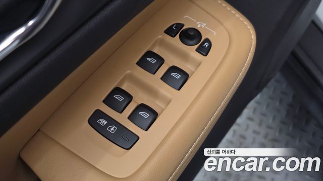 Volvo V60 2021 — photo 20