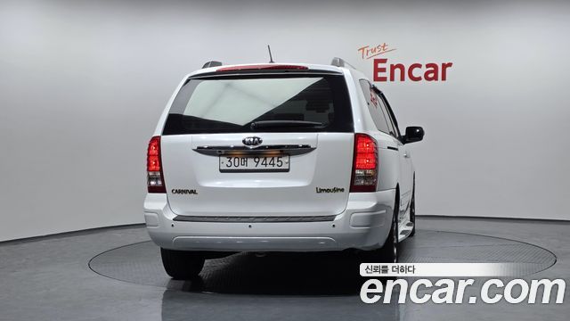 Kia Canival 2014 — photo 4