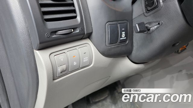 Kia Canival 2014 — photo 12