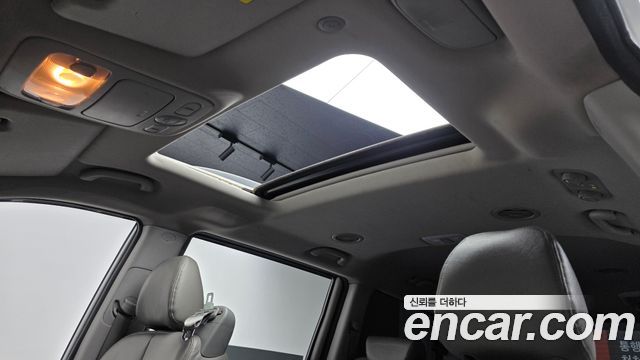 Kia Canival 2014 — photo 20