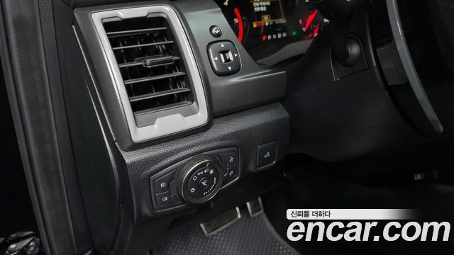 Ford Ranger 2022 — photo 26