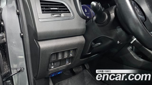 Renault Korea QM6 2021 — photo 25