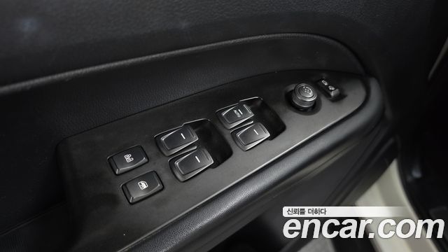 KG Mobility Rexton 2019 — photo 28