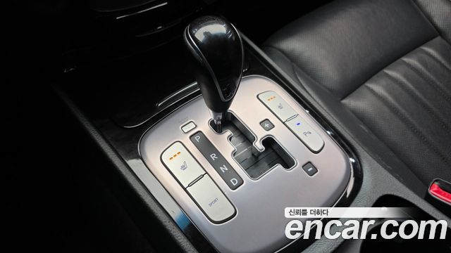 Hyundai Genesis 2012 — photo 9