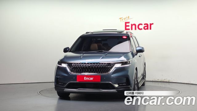 Kia Canival 2023 — photo 3