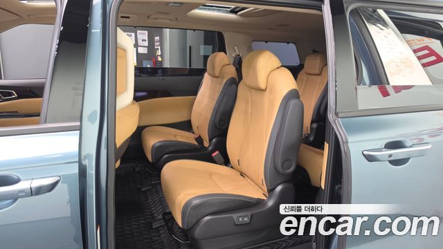 Kia Canival 2023 — photo 18