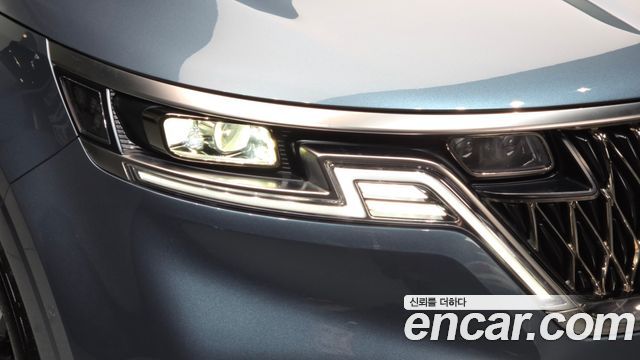 Kia Canival 2023 — photo 8