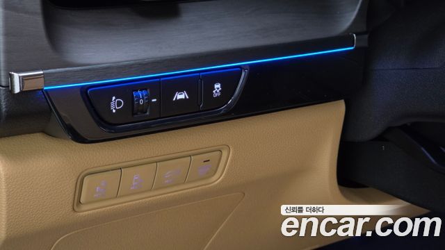 Kia Canival 2023 — photo 27