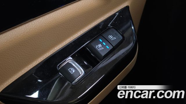 Kia Canival 2023 — photo 30