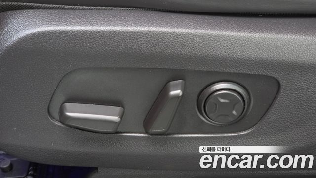 Kia Canival 2023 — photo 31