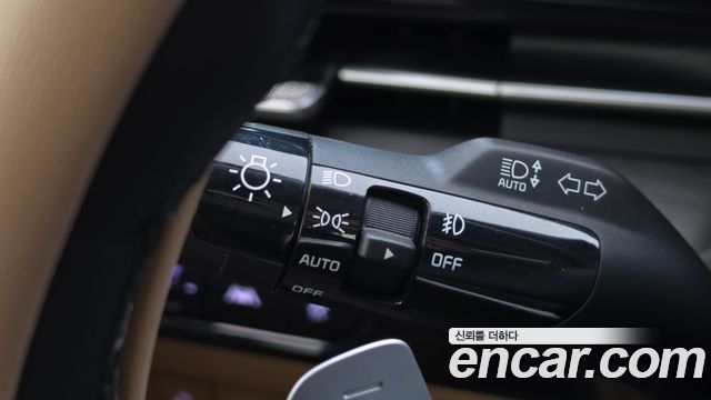 Kia Canival 2023 — photo 33