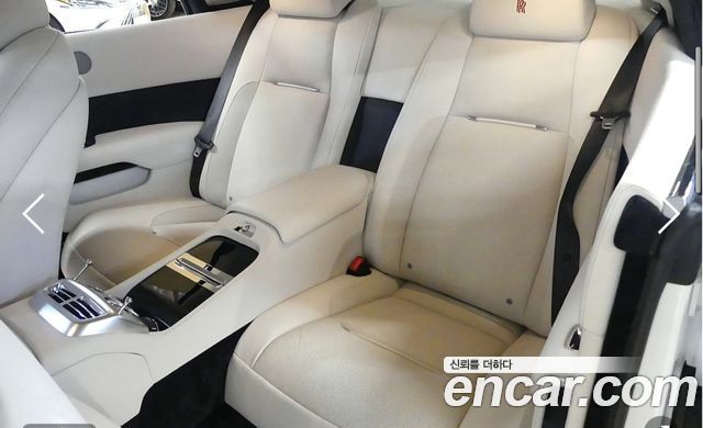 Rolls-Royce Wraith 2020 — photo 17